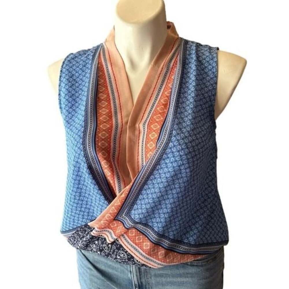 Liz Claiborne Sleeveless Crossover Wrap Front Blue & Coral Print Blouse M